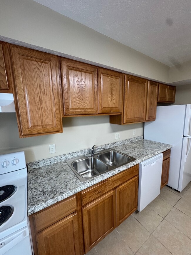 Photo - 1014 Eleanor Ave Unidad 1014