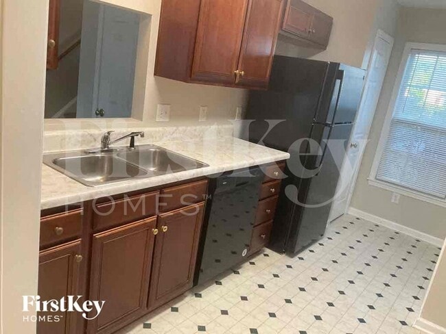 Photo - 1104 Wesson Ct