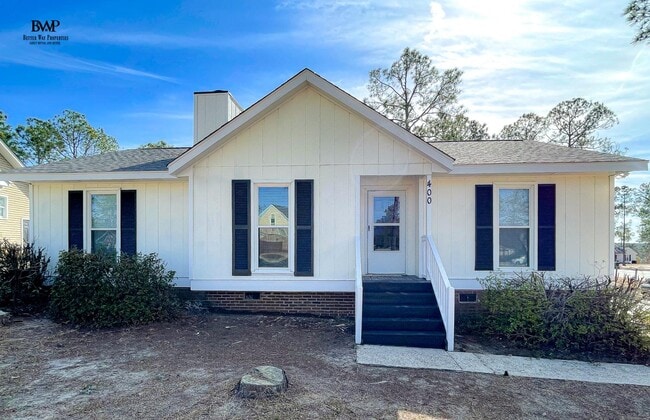 Building Photo - 400 Ferncliffe Rd Rental