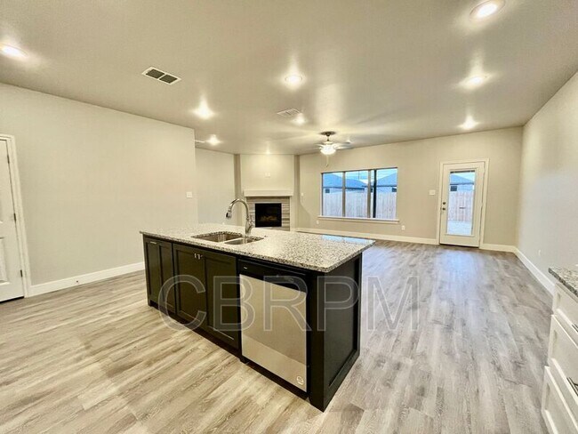 Photo - 7805 96th St