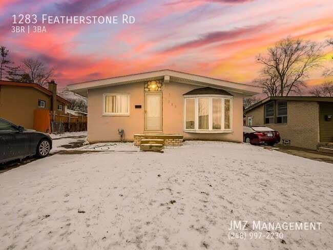 Building Photo - 1283 Featherstone Rd