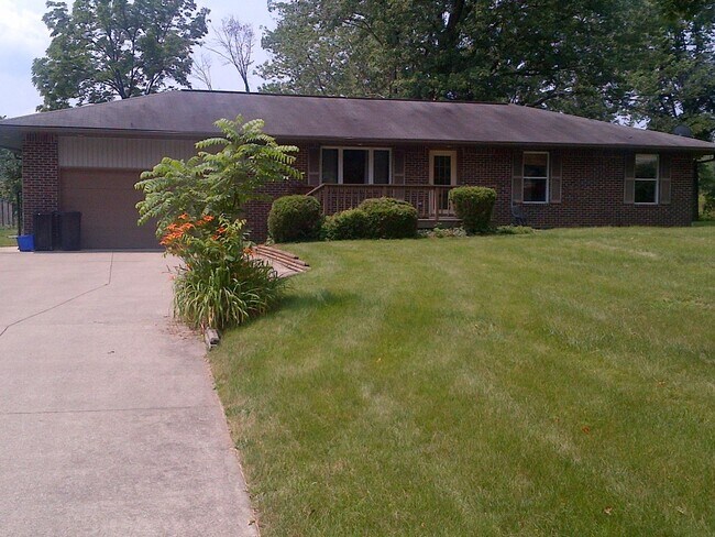 1520 E Matlock Rd