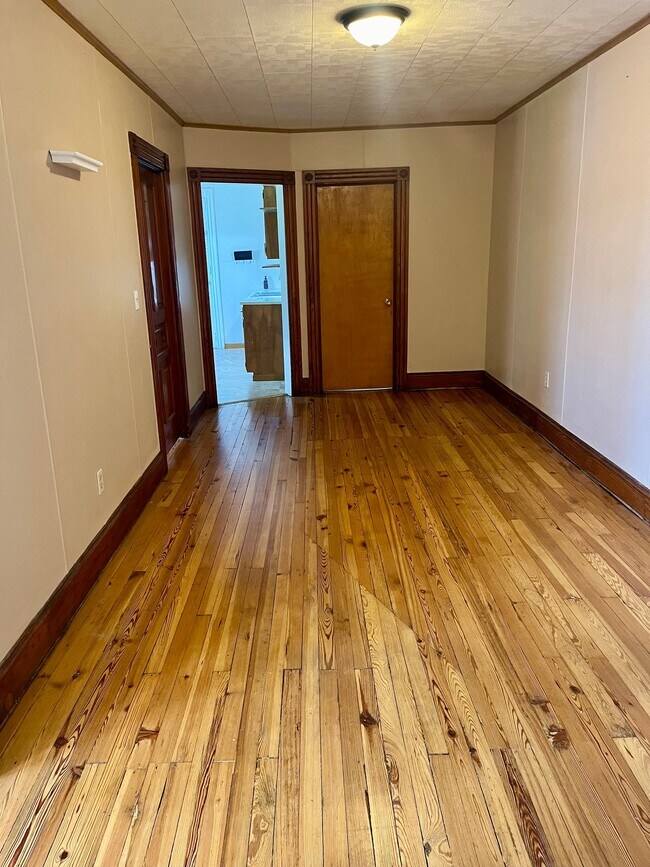 Photo - 625-627 Pleasant Ave Unit 625 FL2