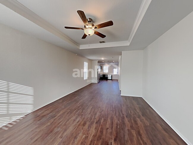 Photo - 150 Texas Thistle