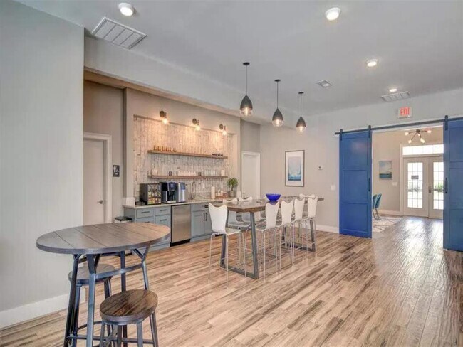 Photo - The Park at Three Oaks Apartments