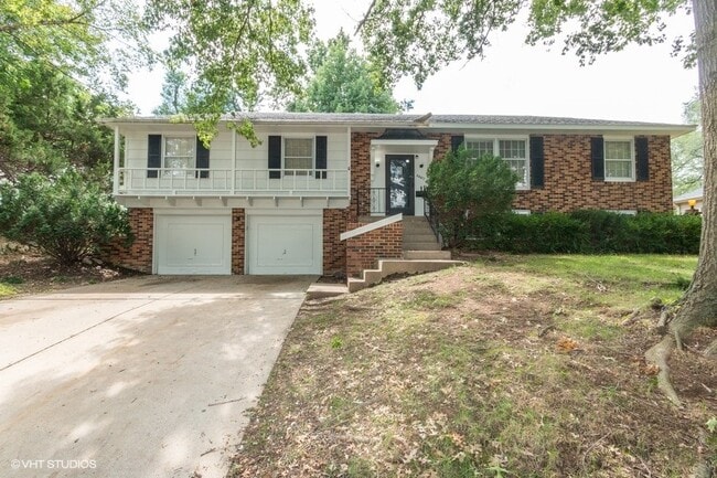 Building Photo - 4449 E 107th St