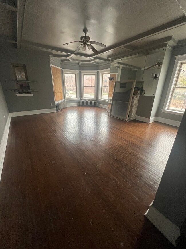 Photo - 4958 S Michigan Ave