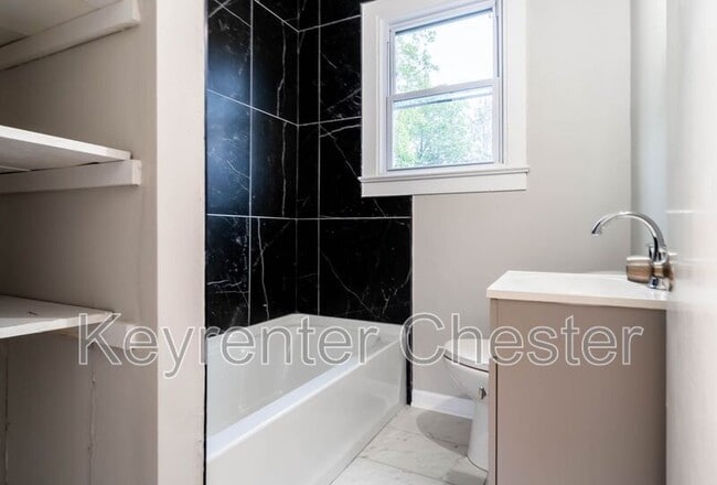 Photo - 3500 Oaklawn Blvd
