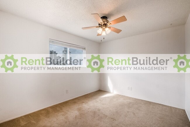 Photo - 14104 Turner Pl NE
