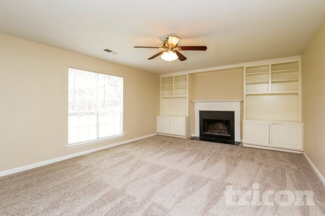 Photo - 2198 Colony Dr