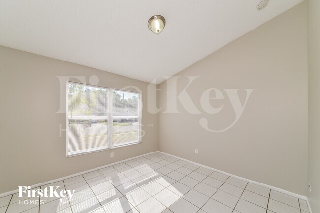 Photo - 6205 63rd Ave E