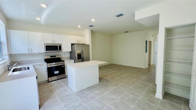 Photo - 2632 SE 27th Dr