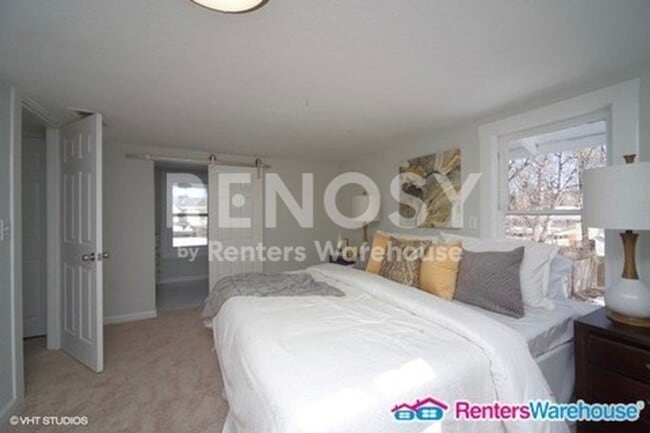 Photo - 4142 Chase St