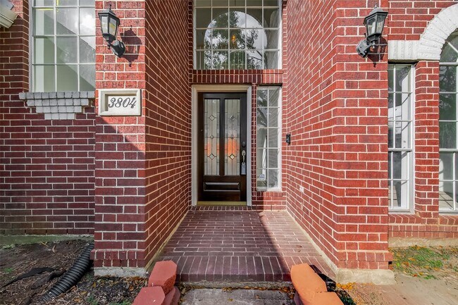 Photo - 3804 Dunlavy Dr