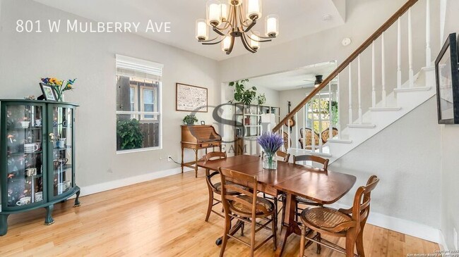 Photo - 801 W Mulberry Ave