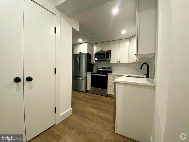 Building Photo - 3126 16th St NW Unit 17 Rental