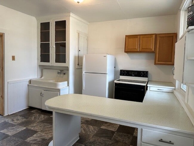 Photo - 1 W Market St Unit 1