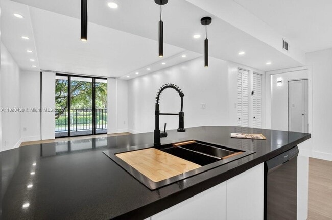 Photo - 13020 SW 92nd Ave Unit A210