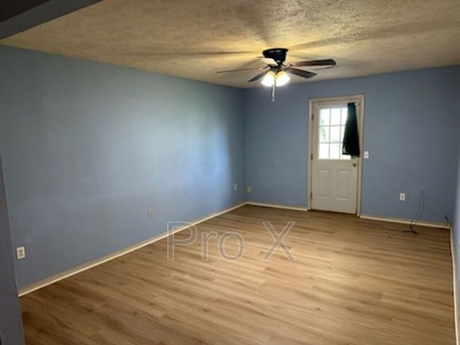 Photo - 121 Elm St