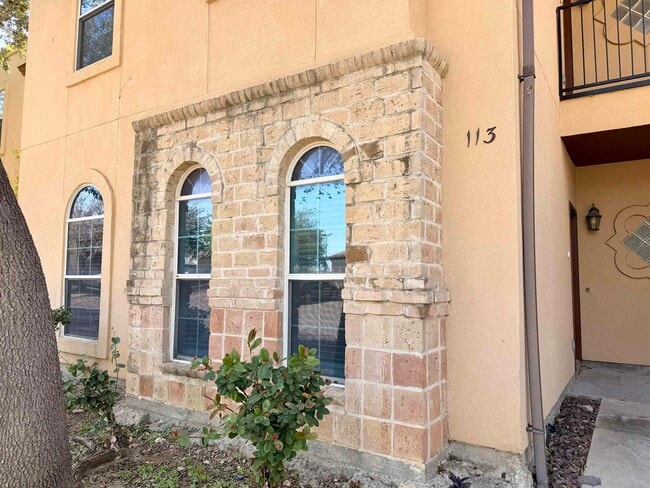 Photo - 10706 International Blvd Unit 113