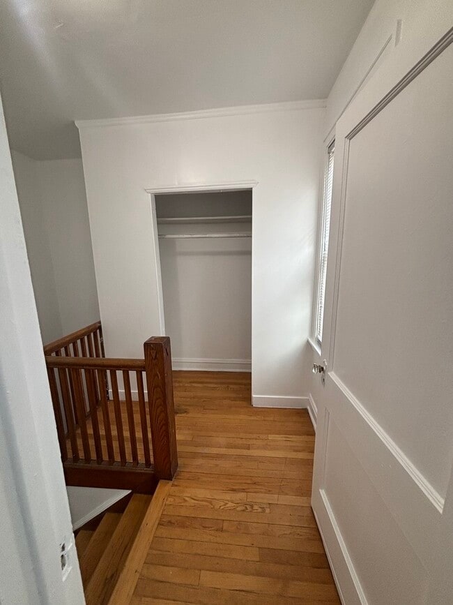 Photo - 8826 S Exchange Ave Unidad 2