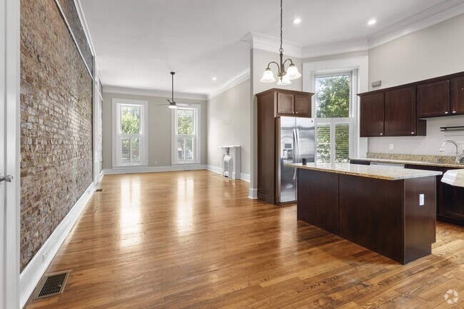 Building Photo - Edison Park Rental