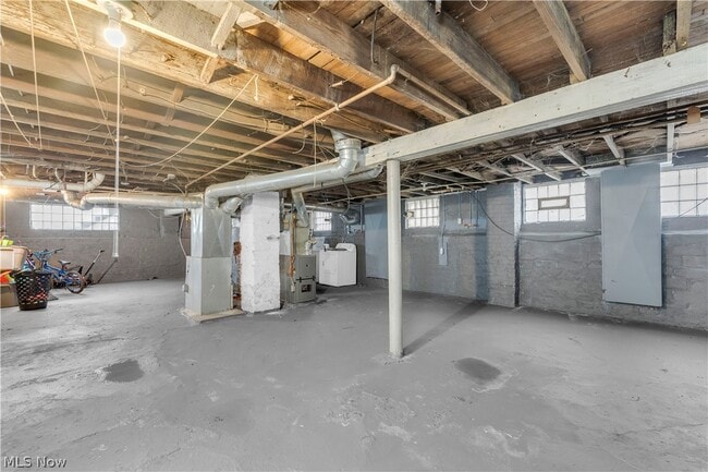 Building Photo - 414 E 148th St Unit 2/UP