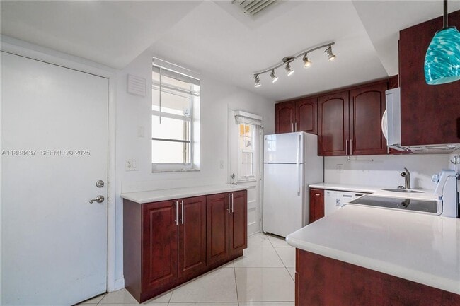 Photo - 2999 Point E Dr Unit C214