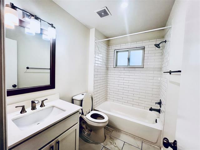 Photo - 5010 San Jacinto St Unit 204