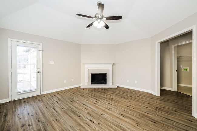Photo - 1044 Cross Wood Ln