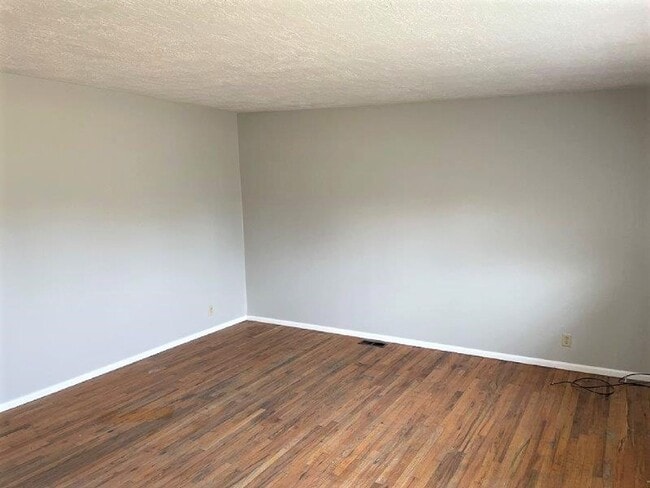 Photo - 5300 5300 S St Unit 2345 W 5300 S