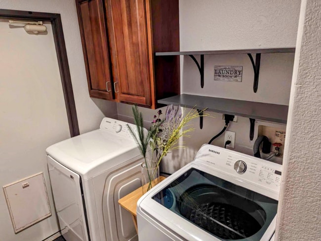 Photo - 120 E Camille Dr