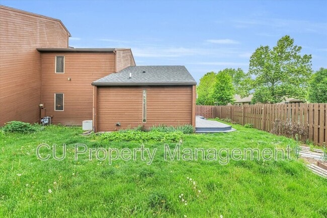 Photo - 1 Lyndhurst Village Ct