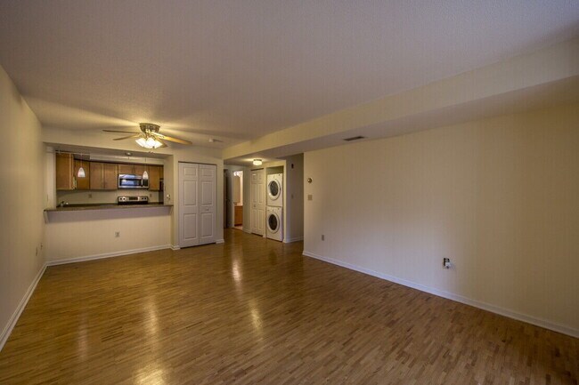 325 Franklin St Unit 307X