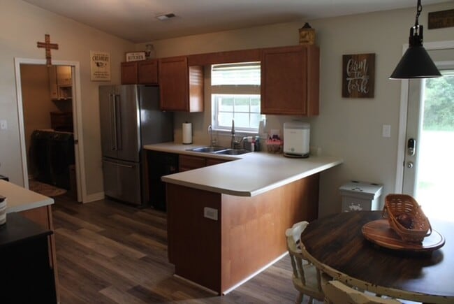Photo - 118 Pear Tree Ln