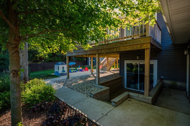 Photo - 6019 248th Ave