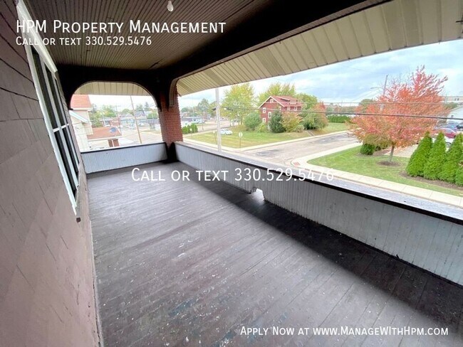 Photo - 213 Exeter Ave SW