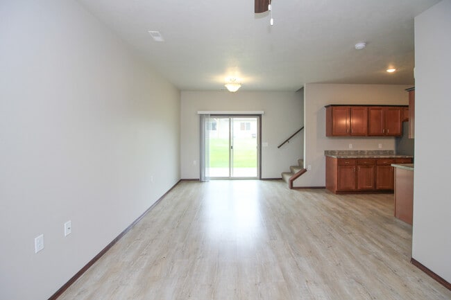 Photo - 1013 Tanner Ct