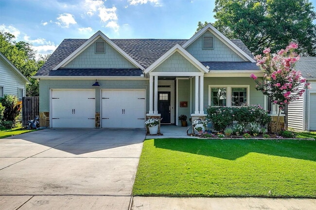 Building Photo - Coming Soon! Newly Constructed 4 bed, 2 ba... Rental