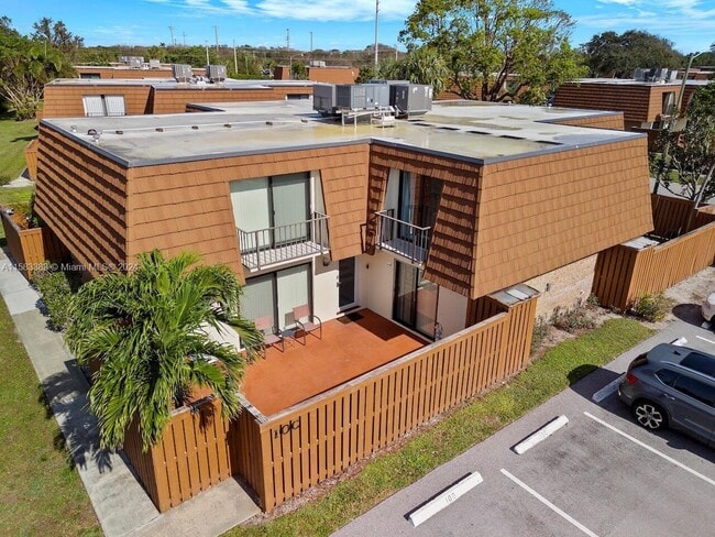 Photo - 3900 County Line Rd