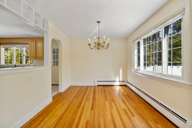 Photo - 27 Hermon St
