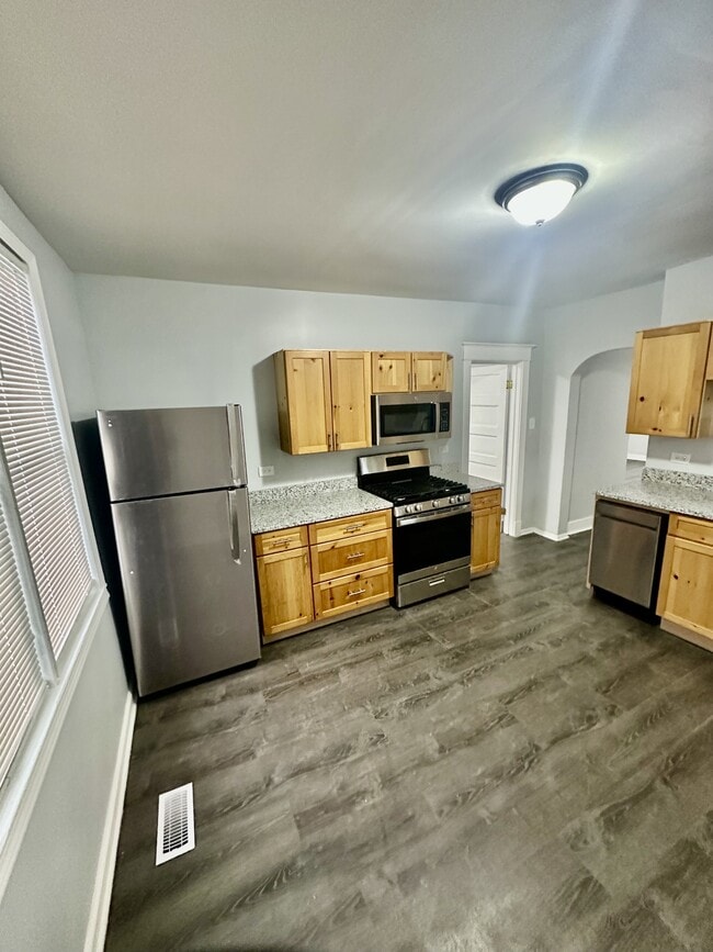 Photo - 1917 W 21st St