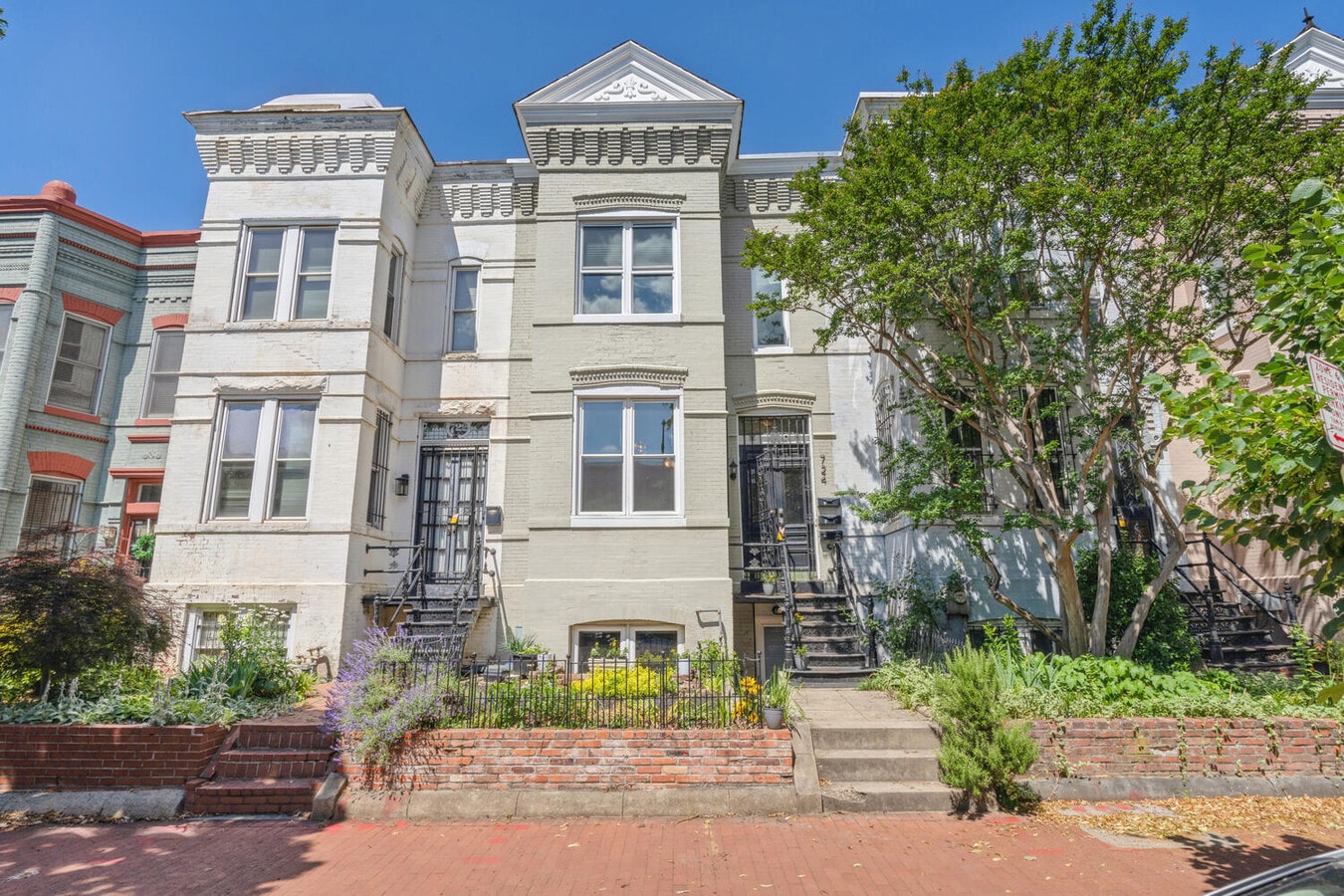 724 5th ST NE - 724 5th ST NE