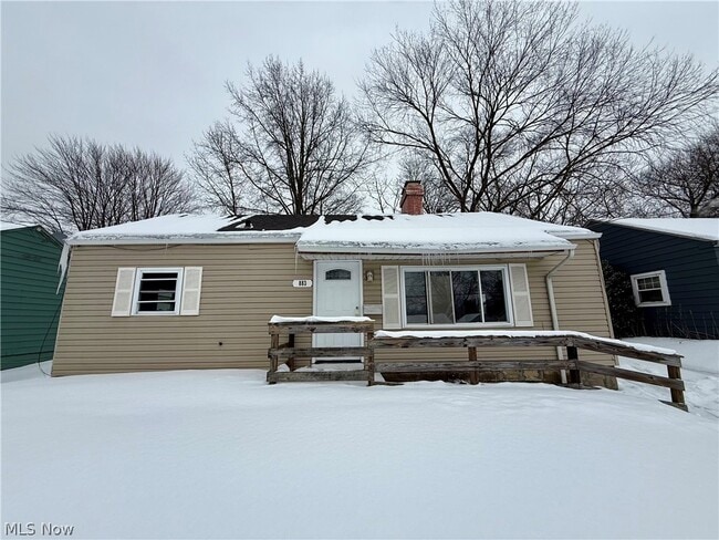 Building Photo - 883 Kickapoo Ave