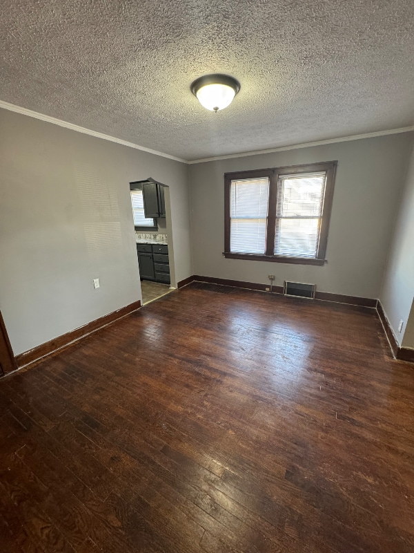 Photo - 119 W Willow Dr