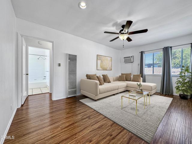 Photo - 2455 Montrose Ave Townhome