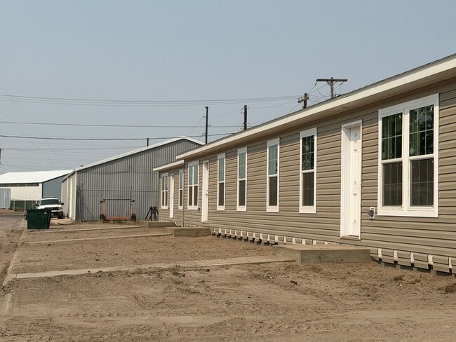 Building Photo - 315 Blair St
