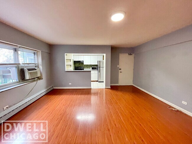 Photo - 4950 N Marine Dr Unit 209