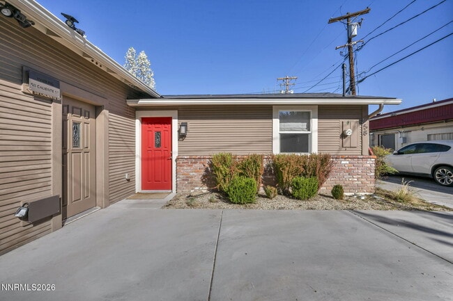 Building Photo - 58 Caliente St
