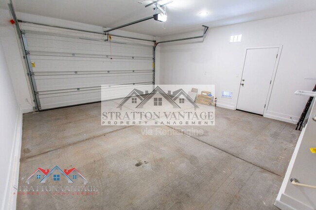 Photo - 7439 S 76th Dr